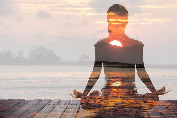Thiền Mantra là gì? 10 Thần Chú Yoga Thần Chú Để Thực Hành Tại Nhà
