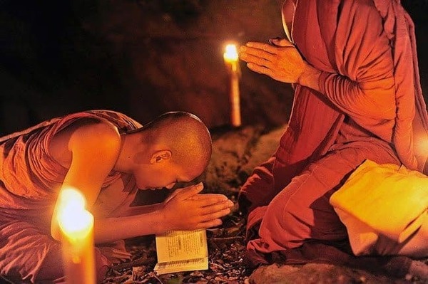 40 Hình ảnh chắp tay niệm Phật đẹp và ý nghĩa nhất