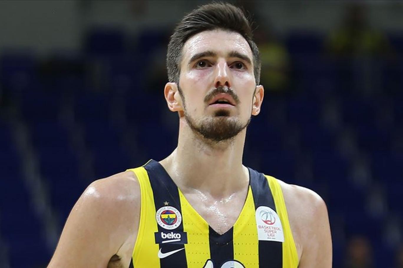 Nando De Colo, Fenerbahçe'den ayrılacağı iddialarına yanıt verdi: Sözleşmem devam ediyor, yeni koçun gelmesini bekliyoruz | Independent Türkçe